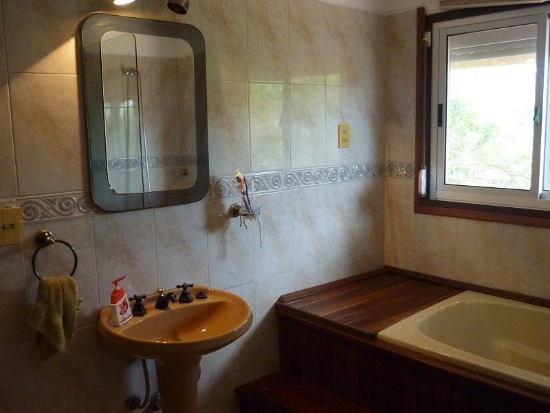 Casa en venta en Altos de Punta Piedras.